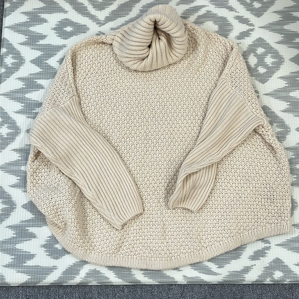 NWOT Maternity Sweater